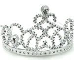 Chic, Must-have Accessories for Every Quinceañera
