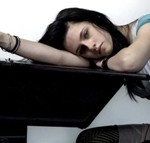 Kristen Stewart: A Capricious Girl Between Wolves and Vampires