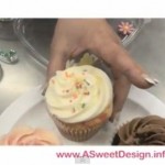 Cupcakes for Quinceaneras via “A Sweet Design”