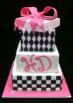 diva themed quinceanera cake.jpg