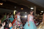 quince-fashion-show-2008